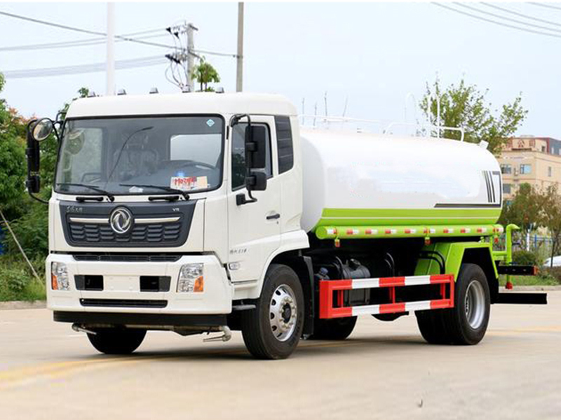中威15方東風(fēng)天錦灑水車