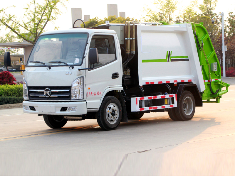 藍牌4方凱馬掃路垃圾車