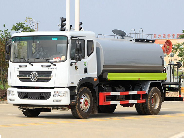 中威東風(fēng)D9噴霧車12-14噸